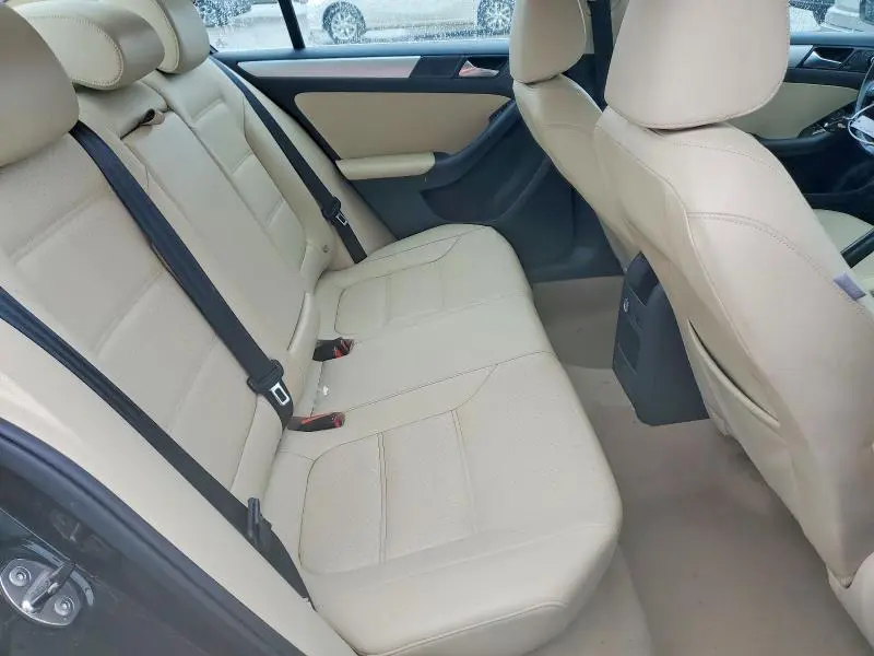 2014 VOLKSWAGEN JETTA SE  