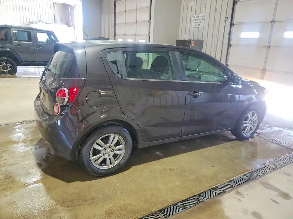 2015 CHEVROLET SONIC LT  