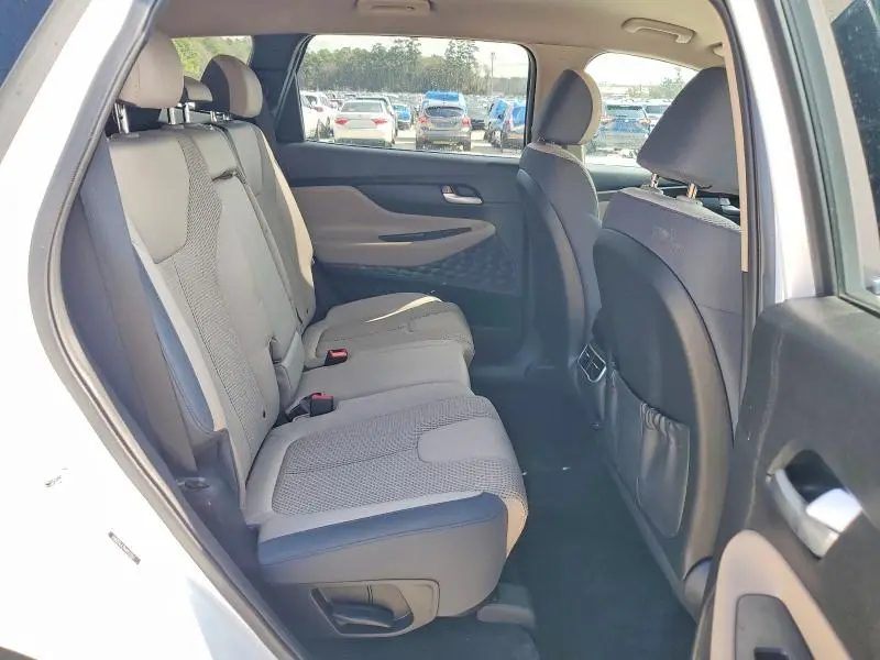 2021 HYUNDAI SANTA FE SE  