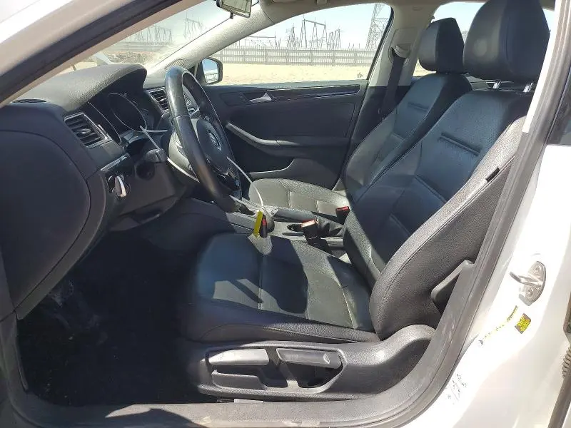 2016 VOLKSWAGEN JETTA SEL  