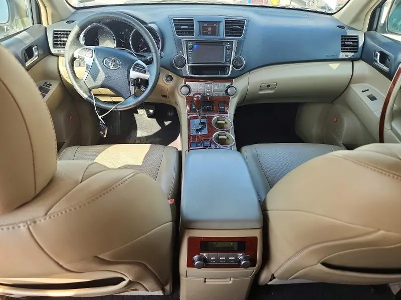 2013 TOYOTA HIGHLANDER LIMITED  