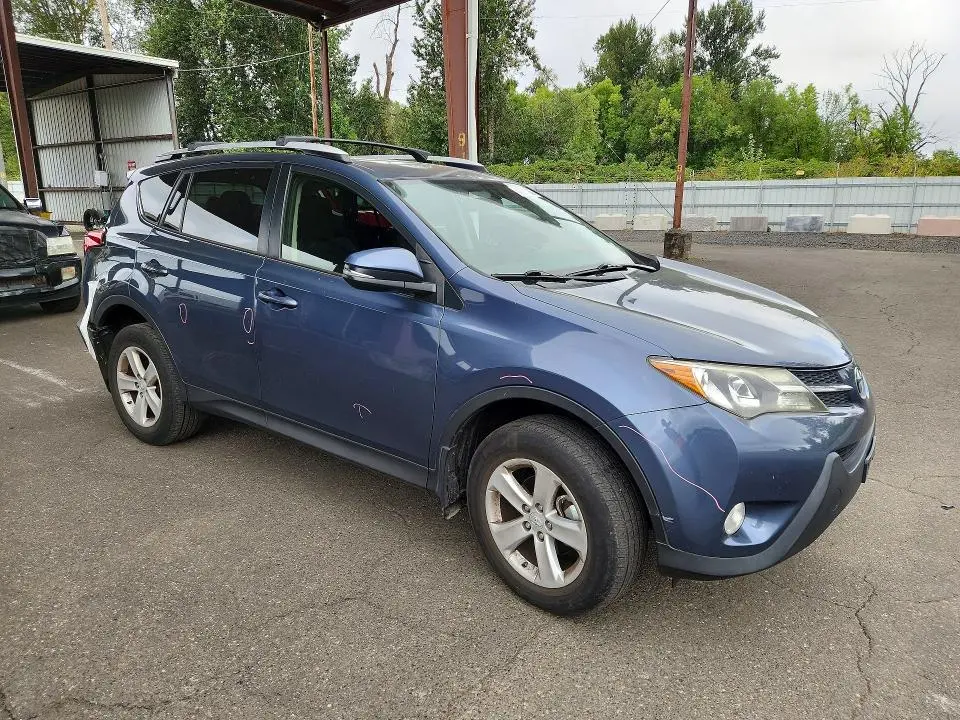 2013 TOYOTA RAV4 XLE  