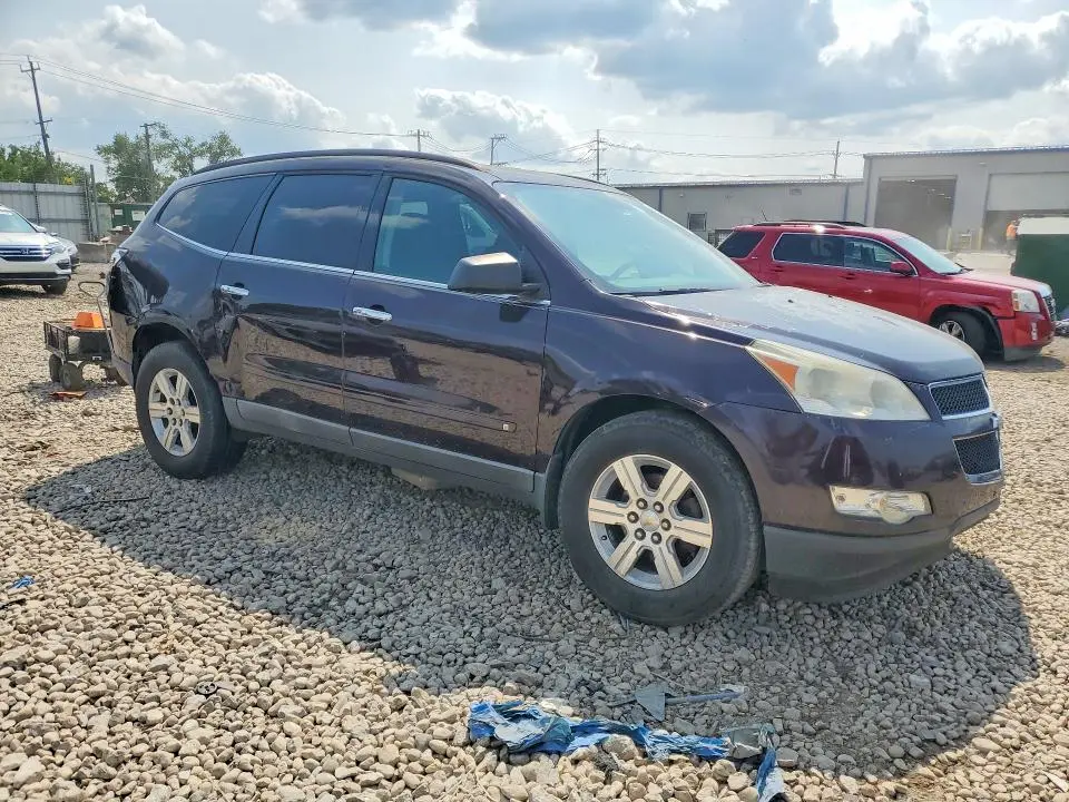 2010 CHEVROLET TRAVERSE LT  