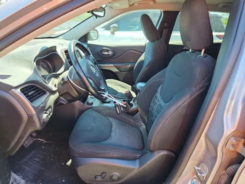 2021 JEEP CHEROKEE LATITUDE  