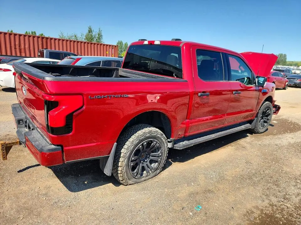 2024 FORD F150 LIGHTNING XLT  