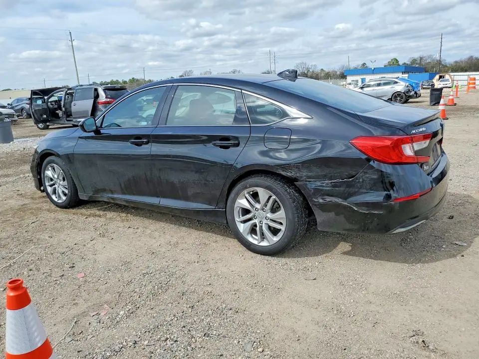 2018 HONDA ACCORD LX  