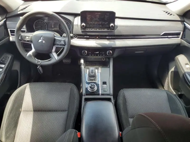 2024 MITSUBISHI OUTLANDER ES  