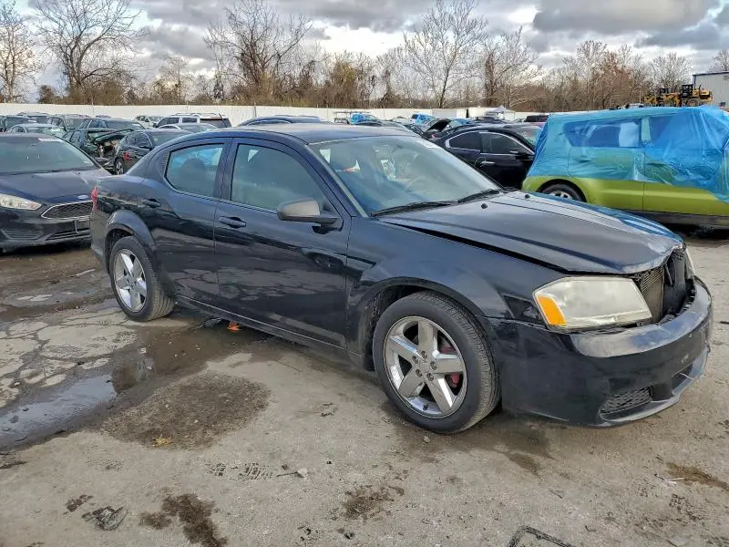 2013 DODGE AVENGER SE  
