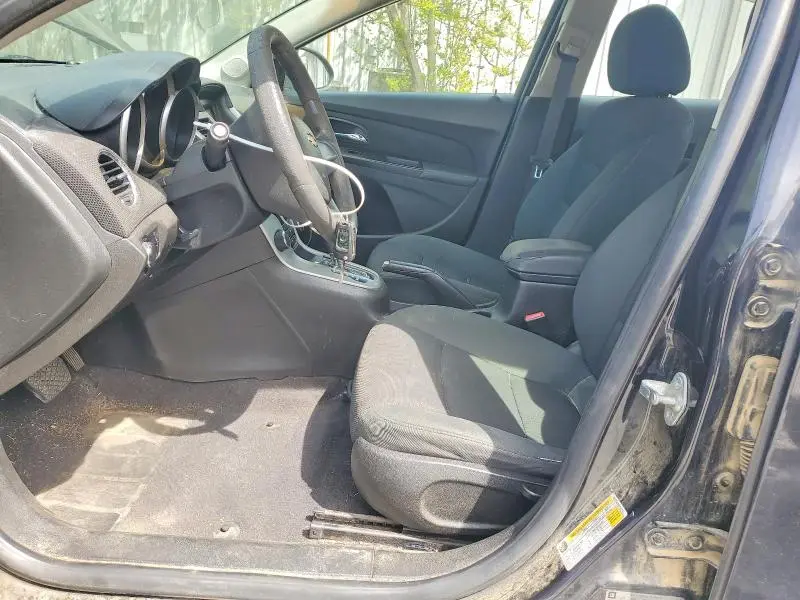 2012 CHEVROLET CRUZE LT  