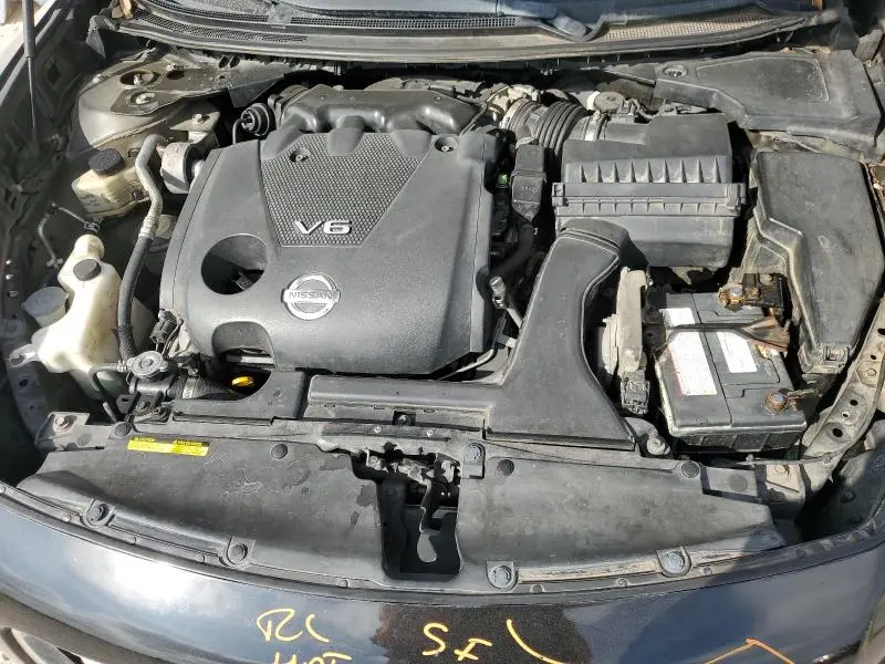 2013 NISSAN MAXIMA S  