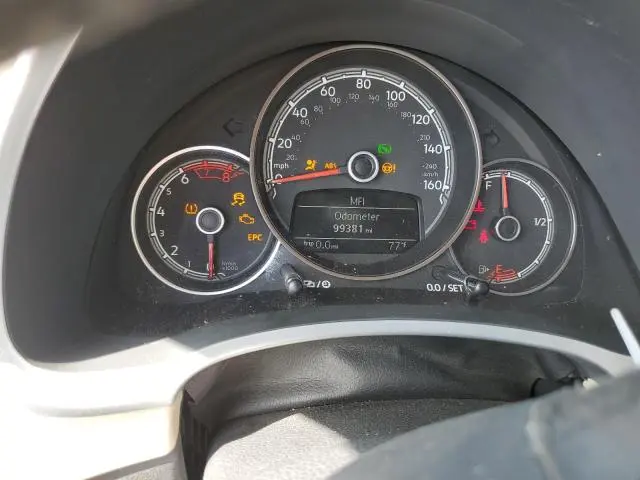 2019 VOLKSWAGEN BEETLE S  