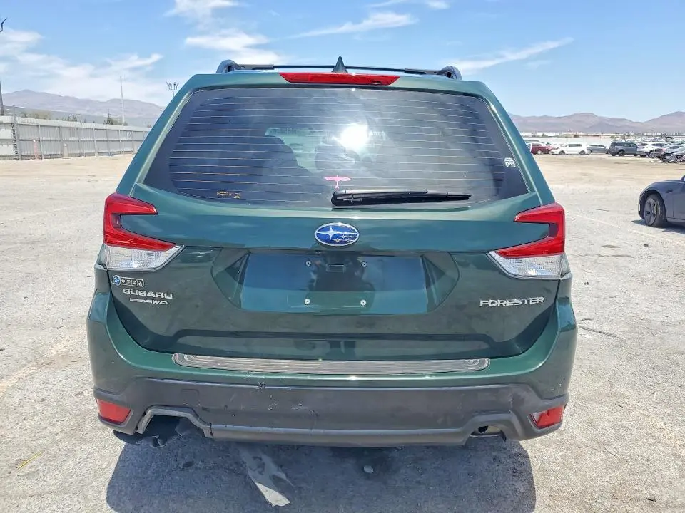 2022 SUBARU FORESTER   