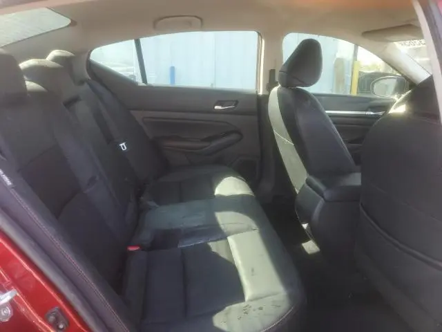 2023 NISSAN ALTIMA SR  