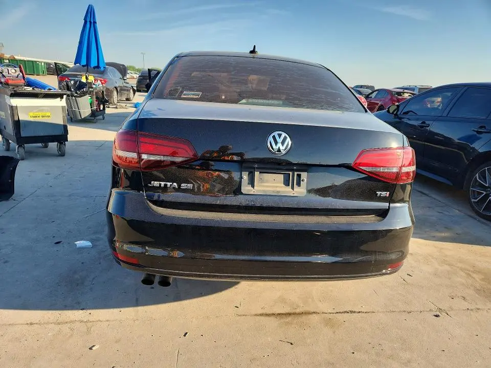 2016 VOLKSWAGEN JETTA SE  