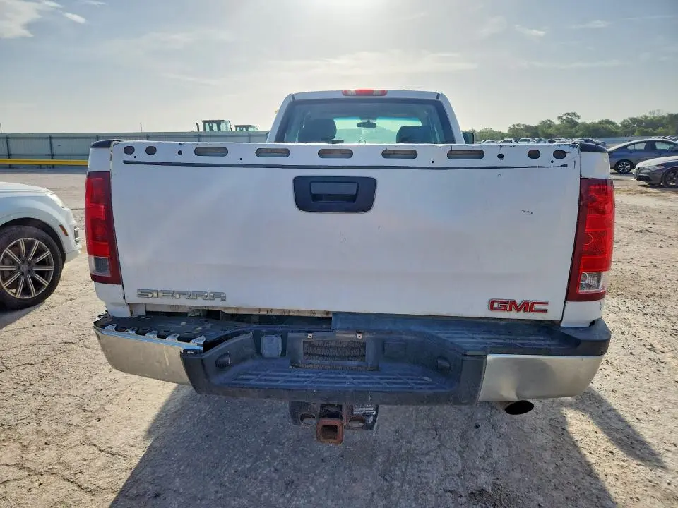 2013 GMC SIERRA C2500 HEAVY DUTY  