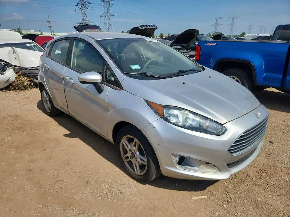 2018 FORD FIESTA SE  