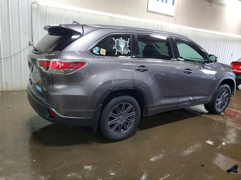 2016 TOYOTA HIGHLANDER XLE  