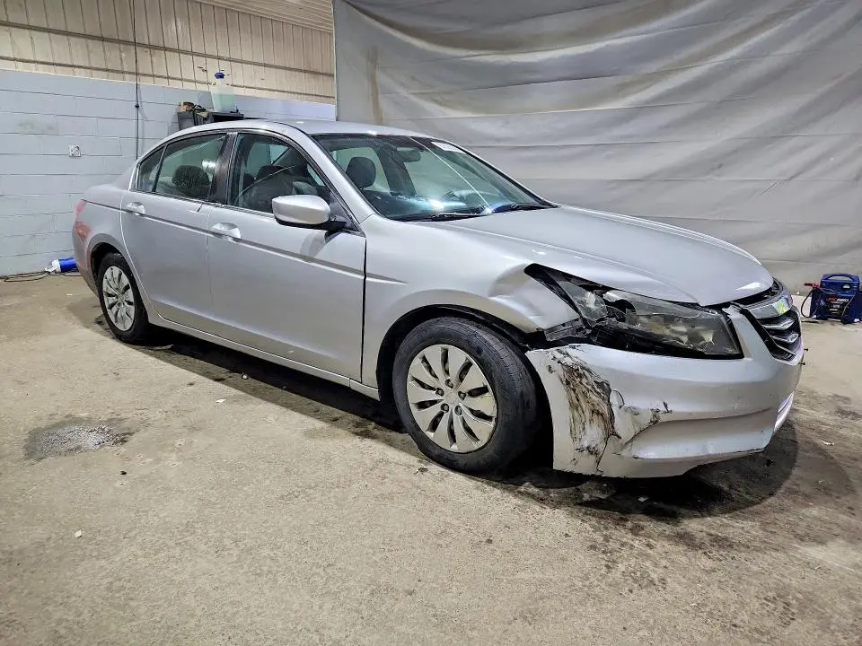 2011 HONDA ACCORD LX  