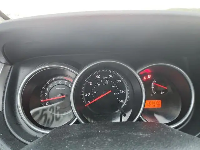 2011 NISSAN VERSA S  