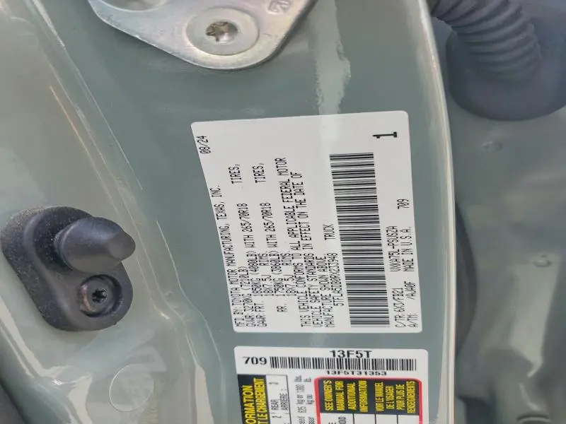 2024 TOYOTA TUNDRA SR5  
