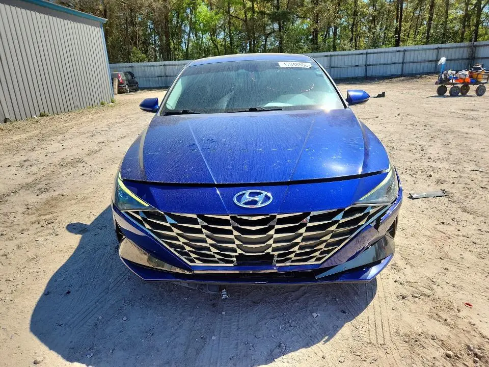 2021 HYUNDAI ELANTRA SEL  