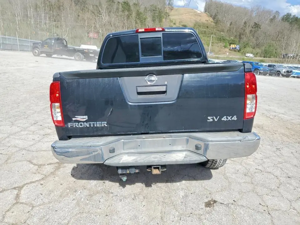 2016 NISSAN FRONTIER SV  
