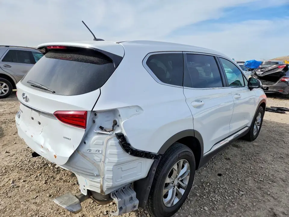 2020 HYUNDAI SANTA FE SE  