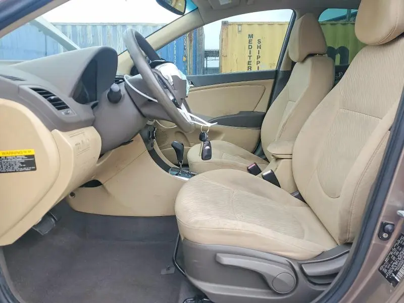 2012 HYUNDAI ACCENT GLS  