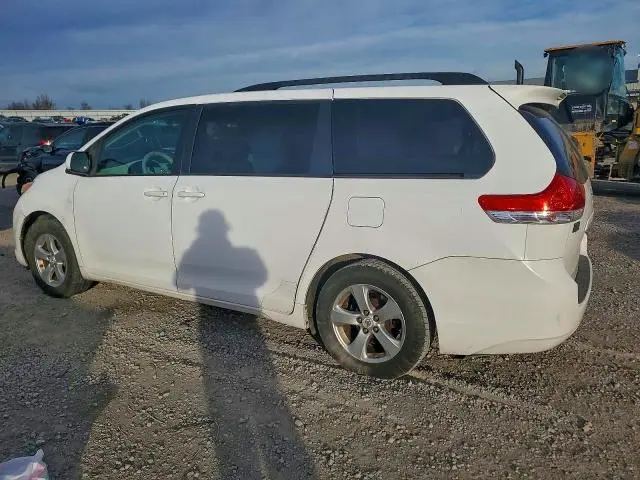 2012 TOYOTA SIENNA LE  