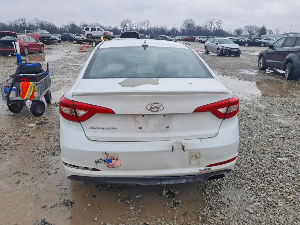 2016 HYUNDAI SONATA SE  