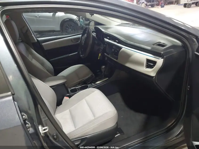 2015 TOYOTA COROLLA LE