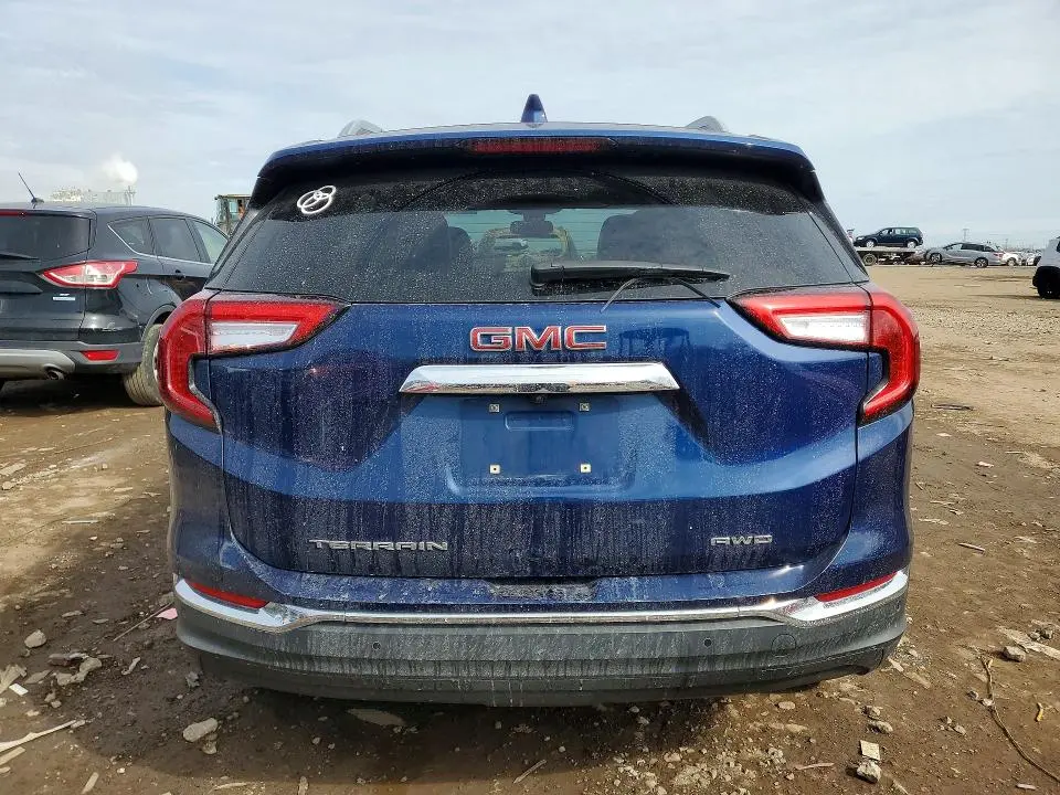 2022 GMC TERRAIN SLT  