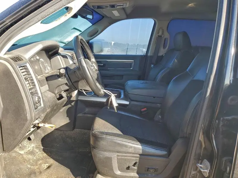 2019 RAM 1500 CLASSIC SLT  