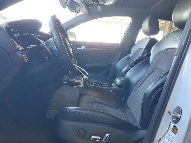 2016 AUDI A4   