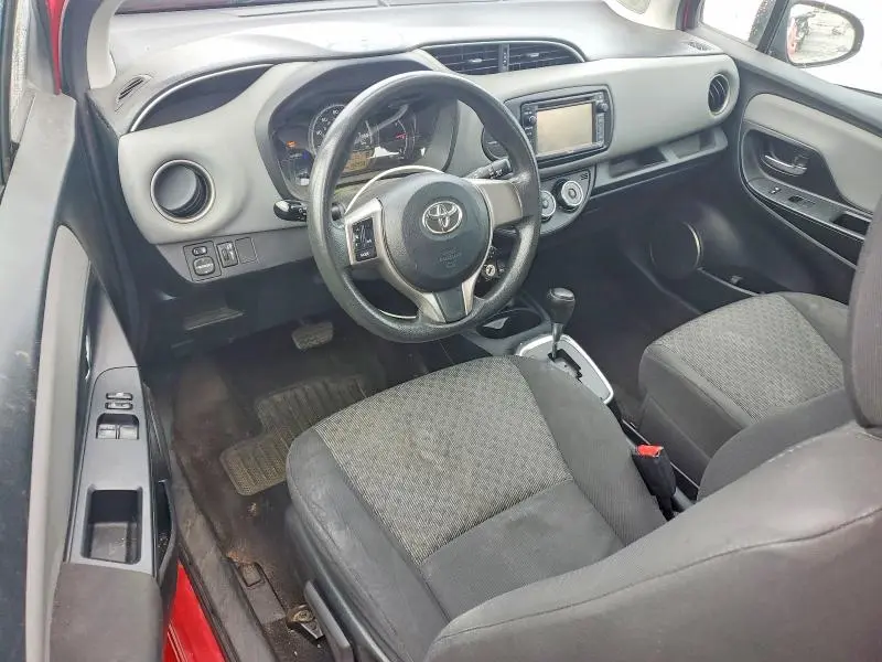2015 TOYOTA YARIS 3-DOOR LE  