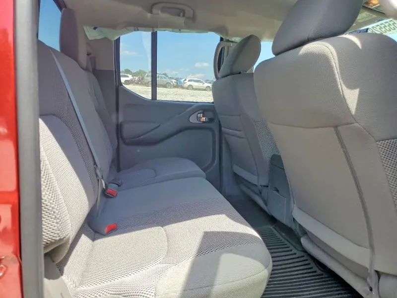 2020 NISSAN FRONTIER SV  