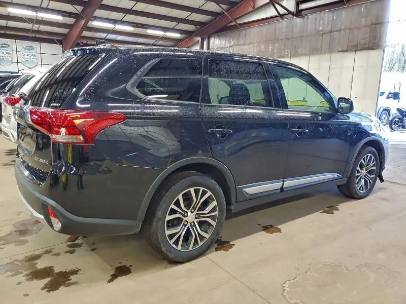 2018 MITSUBISHI OUTLANDER ES  