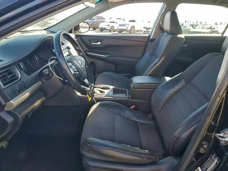 2016 TOYOTA CAMRY LE  