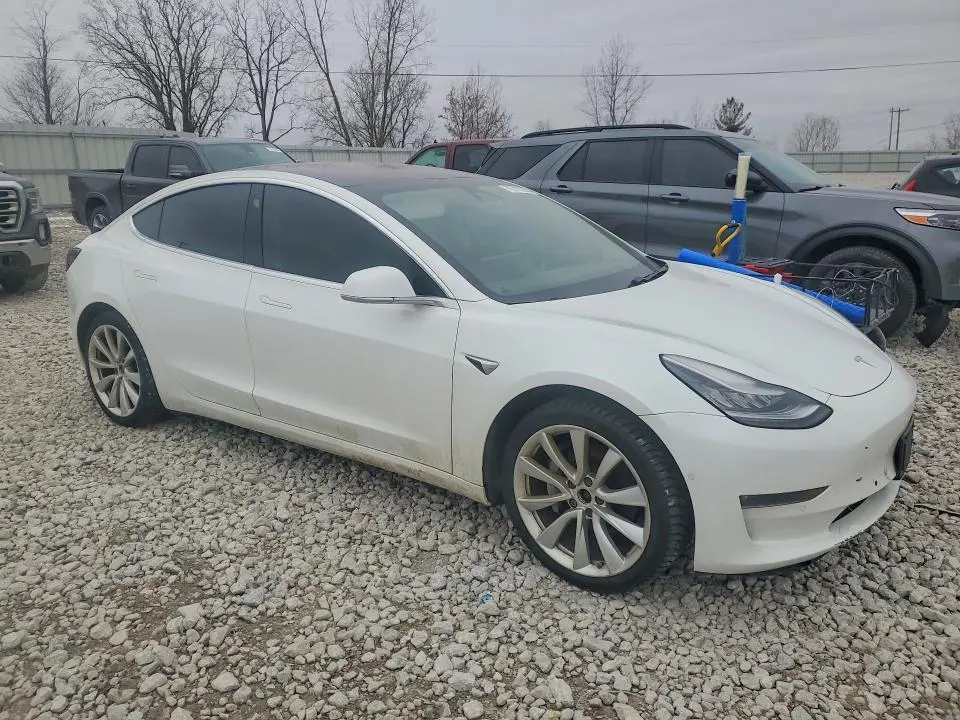 2019 TESLA MODEL 3   