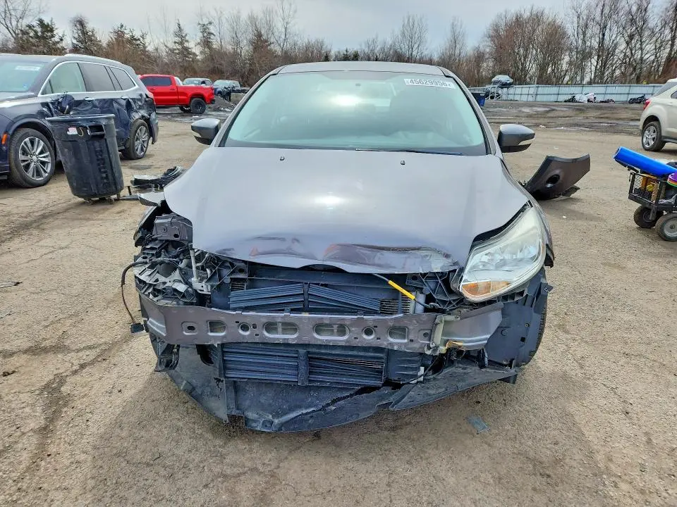 2013 FORD FOCUS SE  