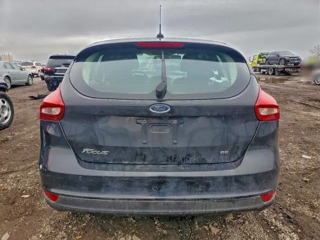 2015 FORD FOCUS SE  