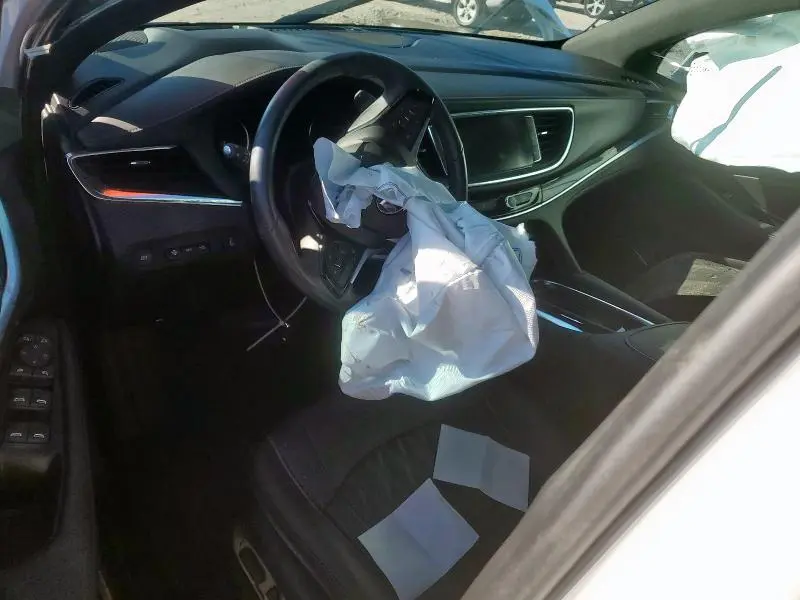 2024 BUICK ENCLAVE AVENIR  