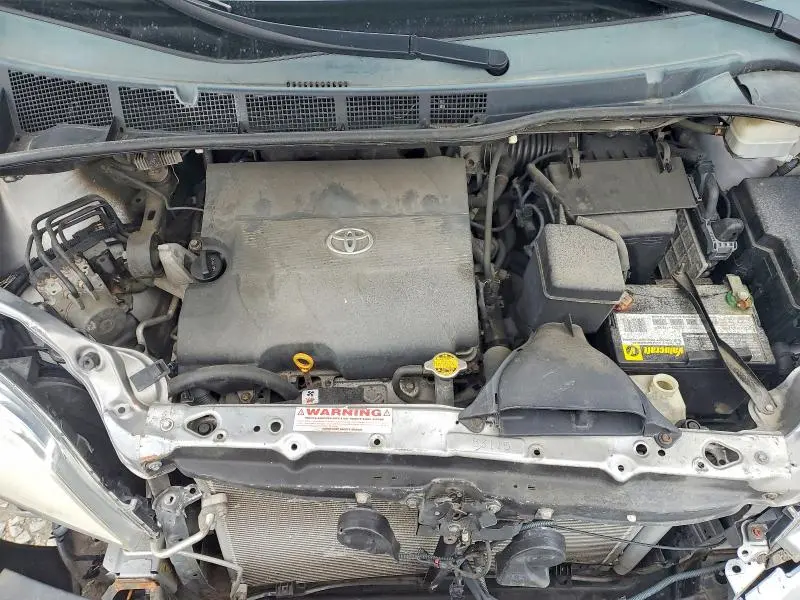 2012 TOYOTA SIENNA XLE  