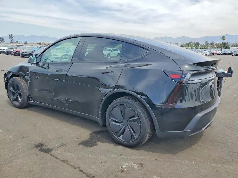 2026 TESLA MODEL Y   