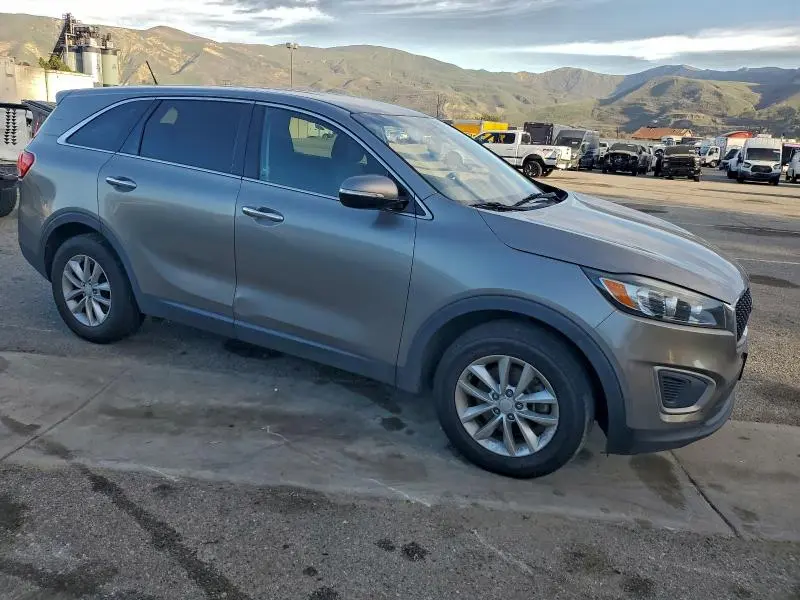 2016 KIA SORENTO LX  