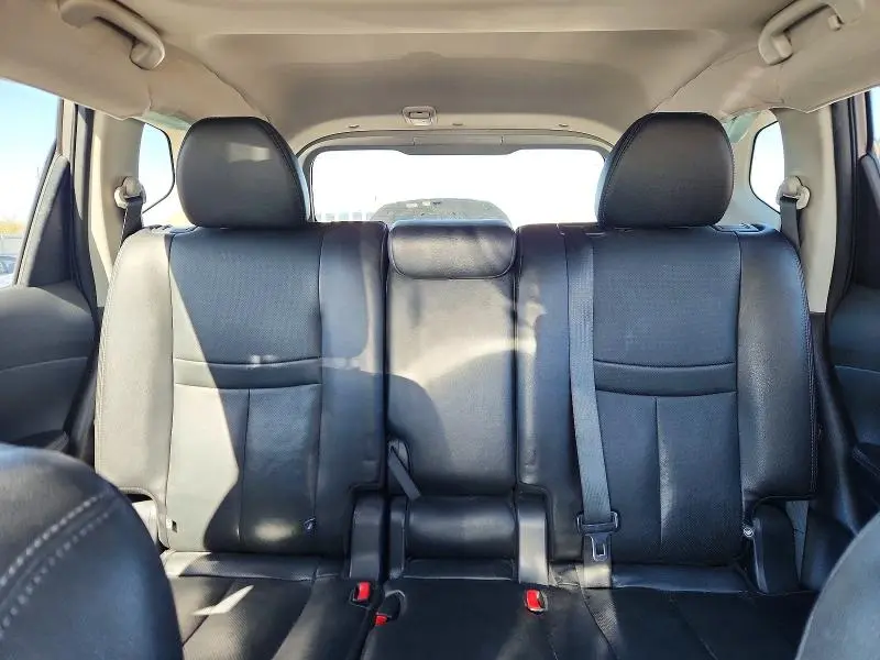 2016 NISSAN ROGUE SL  