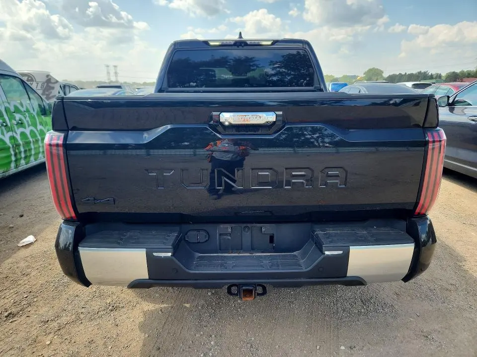 2022 TOYOTA TUNDRA CREWMAX LIMITED  