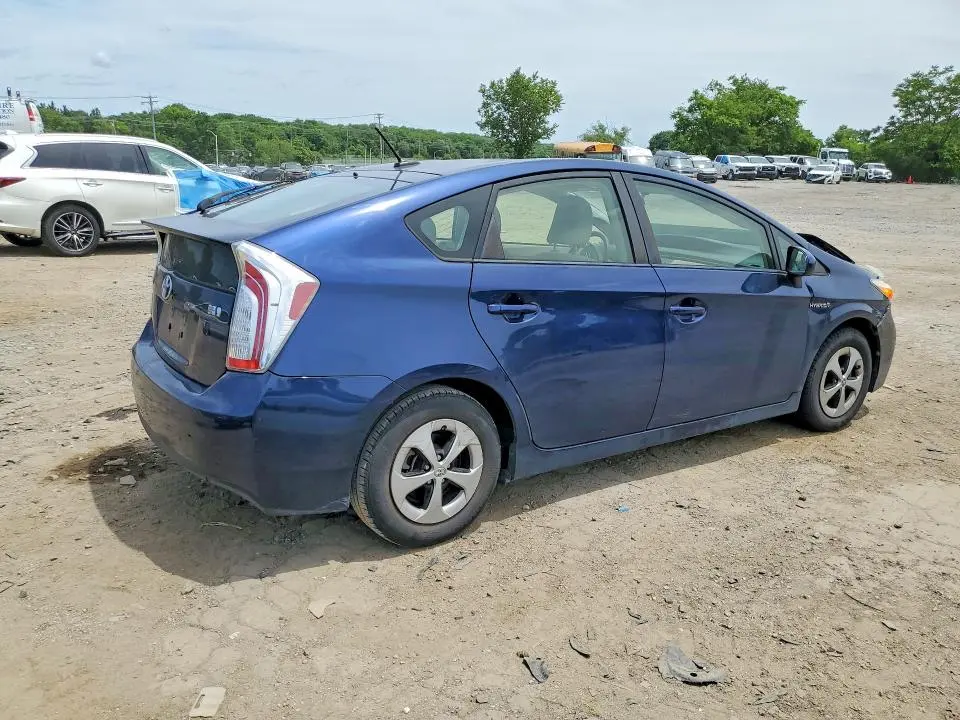 2012 TOYOTA PRIUS THREE  