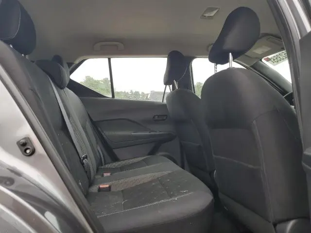2019 NISSAN KICKS S