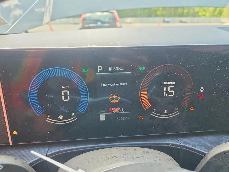 2024 HYUNDAI SANTA FE SE  